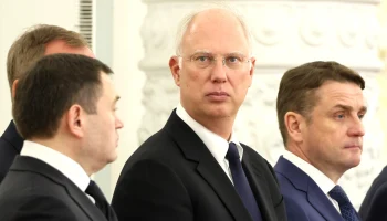 Дмитриев назвал вывод ВСУ из Донбасса путем к миру на Украине