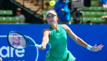 Теннисистка Андреева расплакалась во время игры с украинкой Свитолиной