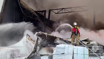 Загоревшийся склад Wildberries в Петербурге работал без разрешения