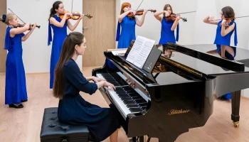 Собянин принял решение увеличить фонд грантов одаренным учащимся школ искусств