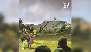 El Deber: самолет ВВС Боливии упал на дорогу в Эль-Альто