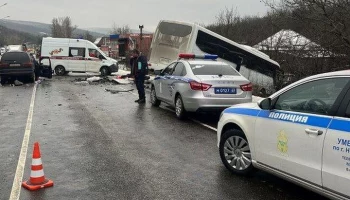 Водитель погиб в ДТП с рейсовым автобусом под Новороссийском