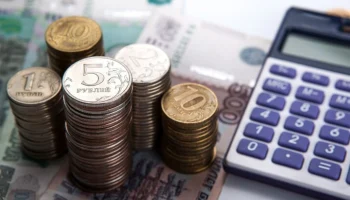 Акция по обмену монет на бумажные деньги началась в России