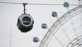 Канатная дорога на ВДНХ закрылась из-за сильного ветра