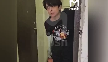 В Москве задержали женщину, угрожавшую пистолетом рабочим в одном из жилых домов