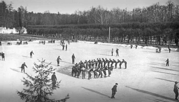 Собянин: Главархив показал, как москвичи проводили зимний досуг в прошлом веке
