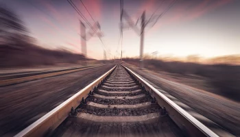 Путин поручил сократить время пути поездов от Москвы до Черного моря до 16 часов