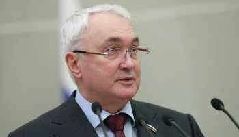 После &laquo;минирования&raquo; машины главы комитета Госдумы РФ по обороне возбудили дело