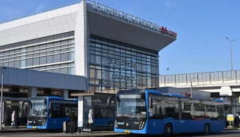 Более 20 маршрутов наземного транспорта продлили возле станций МЦД-3 в Москве