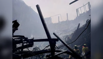 Горение на площади 500 квадратных метров сохраняется в "Крокусе Сити Холле"