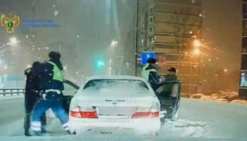 Задержанный за нападение на экипаж ДПС в ТиНАО признал свою вину