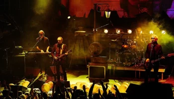 Концертный директор "Пикника" опроверг данные о найденном участнике группы