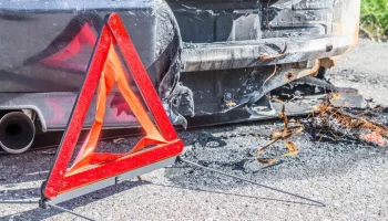 Авария с двумя автомобилями произошла на Северо-Восточной хорде в Москве