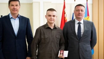 Полицейского, спасшего из огня женщину и ребенка в Люберцах, наградили медалью