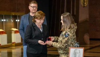 В Музее Победы награду участника Великой Отечественной войны передали родным