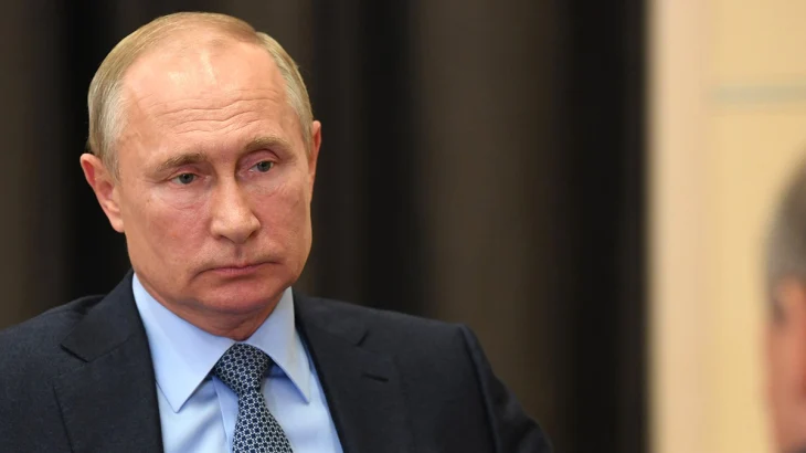 Путин установил штатную численность ВС РФ в количестве 2,4 миллиона человек Путин установил штатную численность ВС РФ в количестве 2,4 миллиона человек