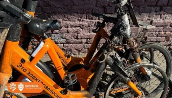 Хулиганы повредили 14 велосипедов столичного велопроката