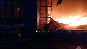 МЧС: площадь пожара на складе в Подмосковье составила 3,3 тыс кв метров