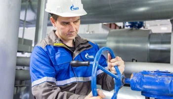 Столичные специалисты скорректировали работу системы отопления из-за похолодания