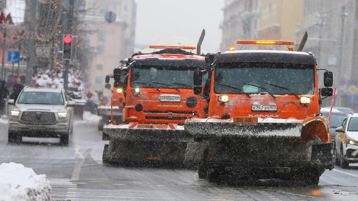 Городские службы Москвы следят за состоянием улиц в гололед