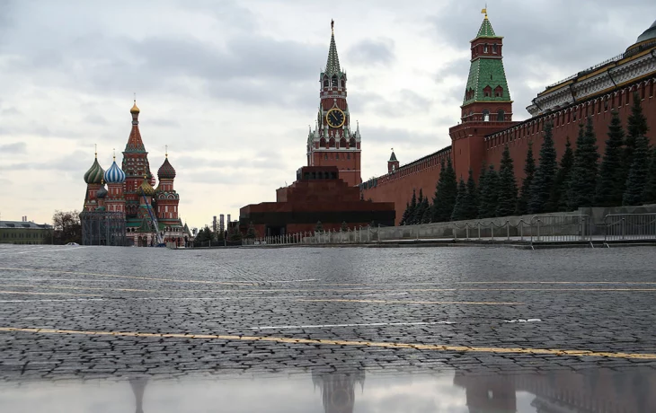 Красная площадь вновь открылась для посетителей после временного закрытия