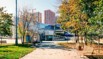 Благоустройство территорий возле станции МЦД-4 Очаково завершено