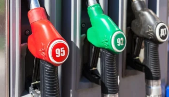 Новак заявил о планах накопить запасы топлива в России за счет снижения спроса