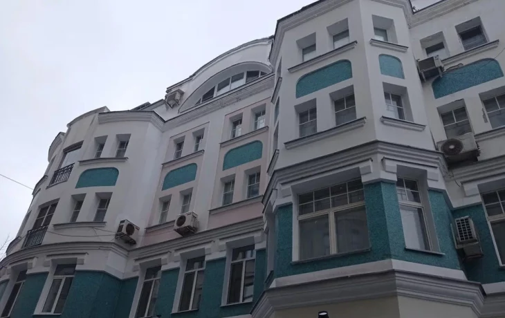 В центре столицы в рамках программы капитального ремонта жилого фонда заменили лифты в доме 1999 год В центре столицы в рамках программы капитального ремонта жилого фонда заменили лифты в доме 1999 год