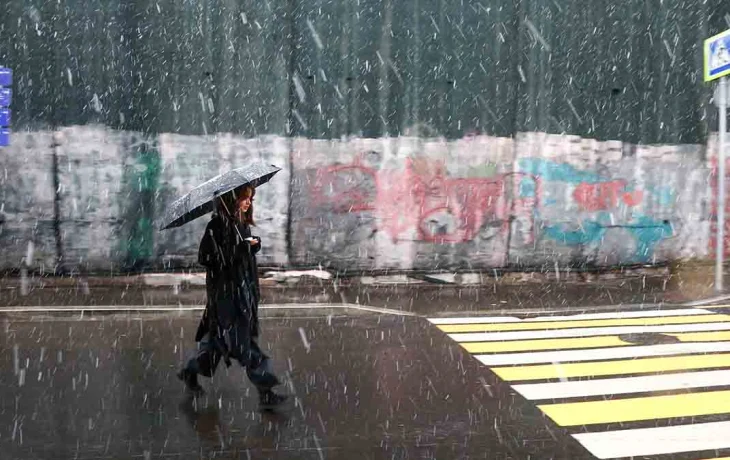 Синоптики сообщили о теплой погоде и снеге с дождем в Москве 7 января Синоптики сообщили о теплой погоде и снеге с дождем в Москве 7 января