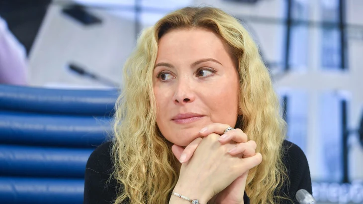 Тутберидзе рассказала, как «отвоевала» для Медведевой квартиру в три раза больше Тутберидзе рассказала, как «отвоевала» для Медведевой квартиру в три раза больше