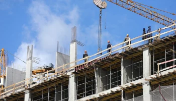 Собянин: Реорганизуем неэффективно используемые территории в двух районах Москвы