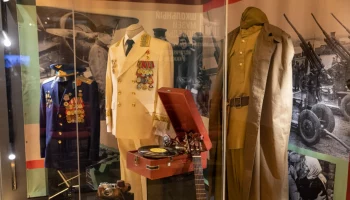 Более 70 семейных реликвий представили учащиеся на выставке в Музее Победы