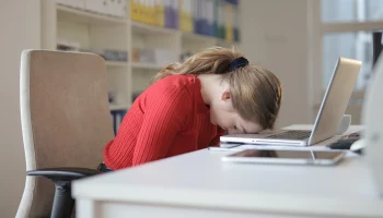 Какие профессии считаются самыми стрессовыми и нужны ли работникам дополнительные выходные