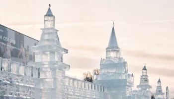 Москвичей пригласили на фестиваль ледовых скульптур в парке искусств "Музеон"