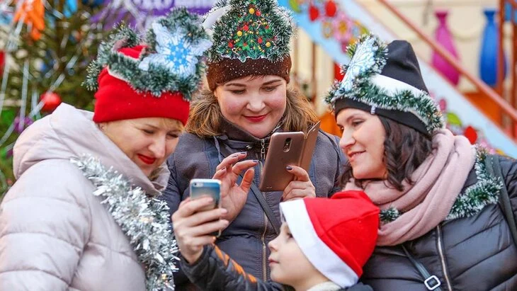 Жители и гости столицы высоко оценили проект "Зима в Москве" Жители и гости столицы высоко оценили проект "Зима в Москве"