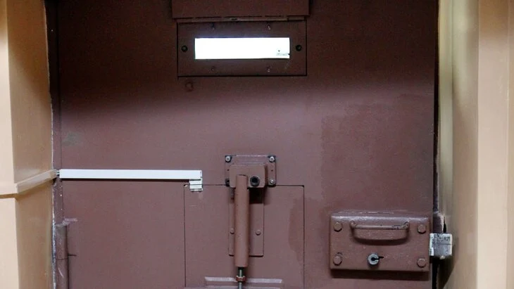 В ЛНР двух гражданок Украины приговорили к колонии за корректировку огня ВСУ по ПВР В ЛНР двух гражданок Украины приговорили к колонии за корректировку огня ВСУ по ПВР