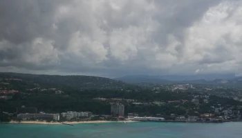 До 78 м/с выросла скорость ветра в эпицентре урагана "Мелисса" у Ямайки