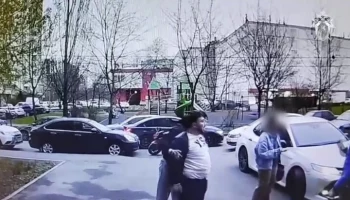 Подозреваемый в убийстве на парковке в Москве объявлен в федеральный розыск