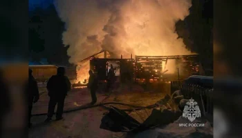 Пять человек погибли при пожаре в частном доме в Якутии