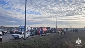 В Крыму 13 человек пострадали в ДТП с автобусом и грузовиком