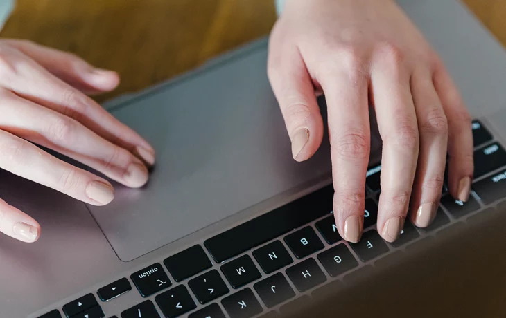 Около 115 тысяч москвичей пользуются сервисом «Переезд по программе реновации» Около 115 тысяч москвичей пользуются сервисом «Переезд по программе реновации»