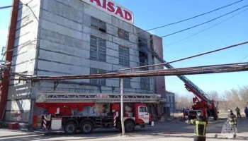 Бункер с мукой загорелся в подмосковной Кашире