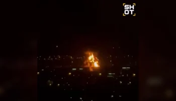 Пожар вспыхнул около аэропорта Дубая после атаки БПЛА