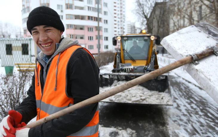 В МВД назвали общее число нелегальных мигрантов в России В МВД назвали общее число нелегальных мигрантов в России