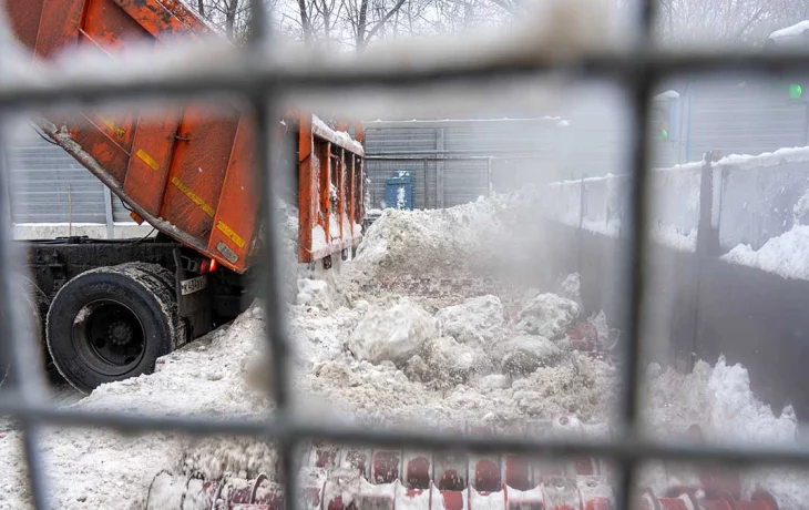 Снегосплавные пункты в круглосуточном режиме работают в Москве Снегосплавные пункты в круглосуточном режиме работают в Москве