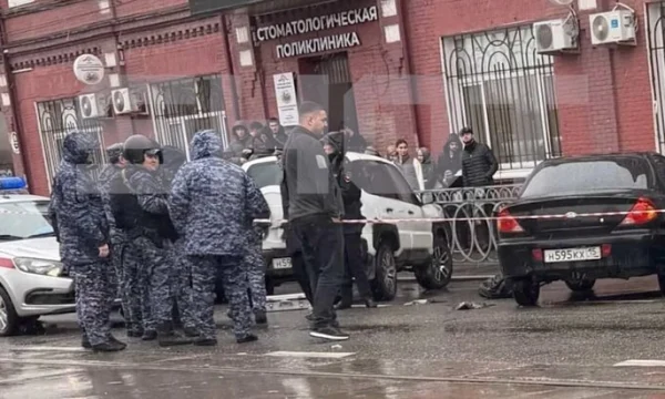 Мужчина напал с ножом на букмекерскую контору во Владикавказе Мужчина напал с ножом на букмекерскую контору во Владикавказе