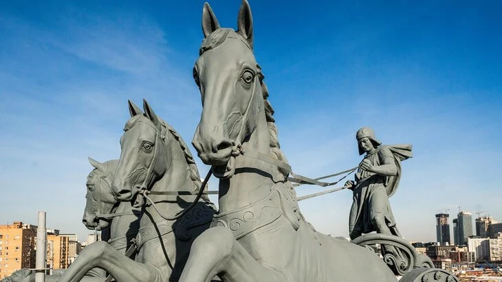 Собянин сообщил о завершении реставрации главных символов Московского ипподрома Собянин сообщил о завершении реставрации главных символов Московского ипподрома