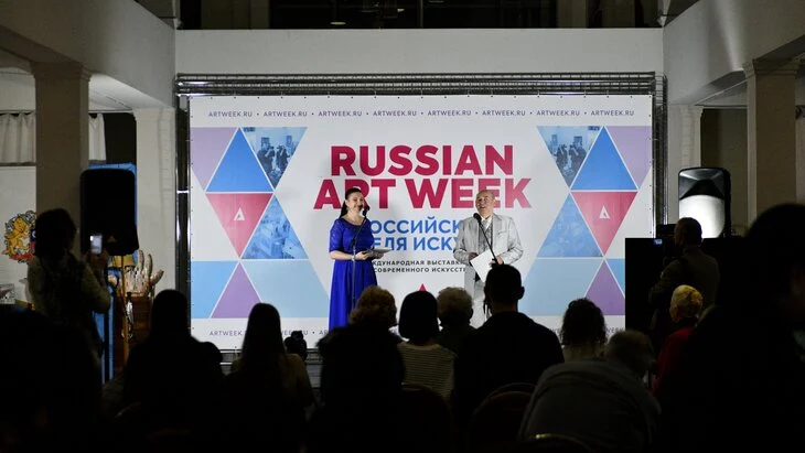 Москва онлайн покажет открытие выставки-конкурса "Российская неделя искусств"