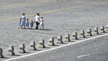 До 28 градусов тепла и переменную облачность спрогнозировали в Москве 16 июня