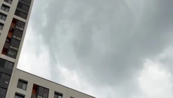 Синоптик Леус объяснил загадочную воронку в небе над Одинцово